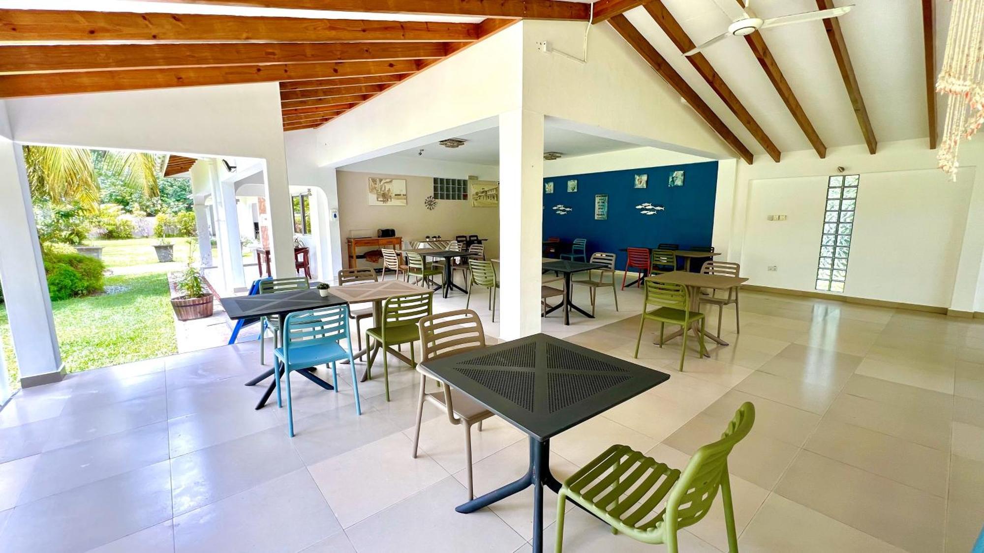 La Modestie Guest House Grand Anse  Exterior photo